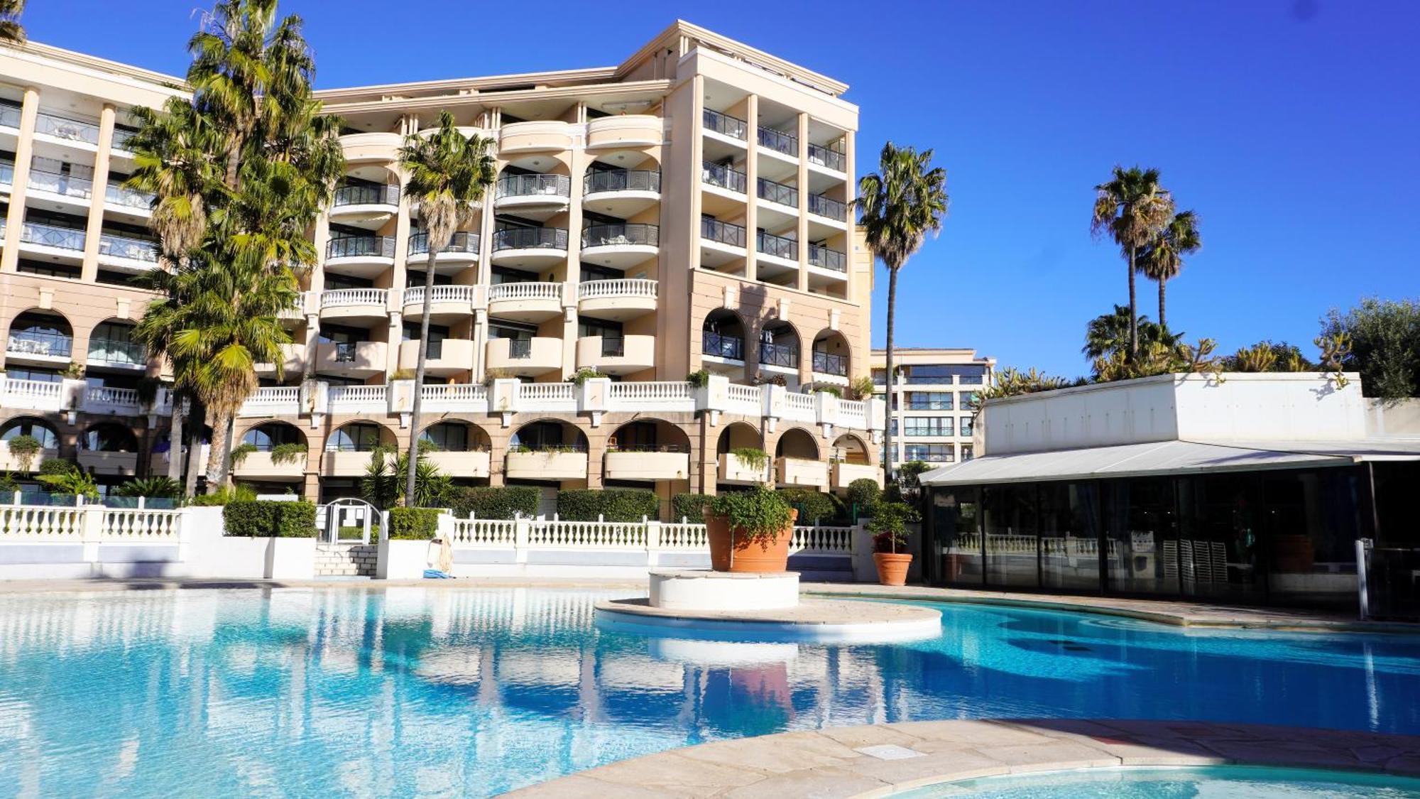 Appartement 556, Vue Mer Et Piscine By Palmazur Vacances 戛纳 外观 照片