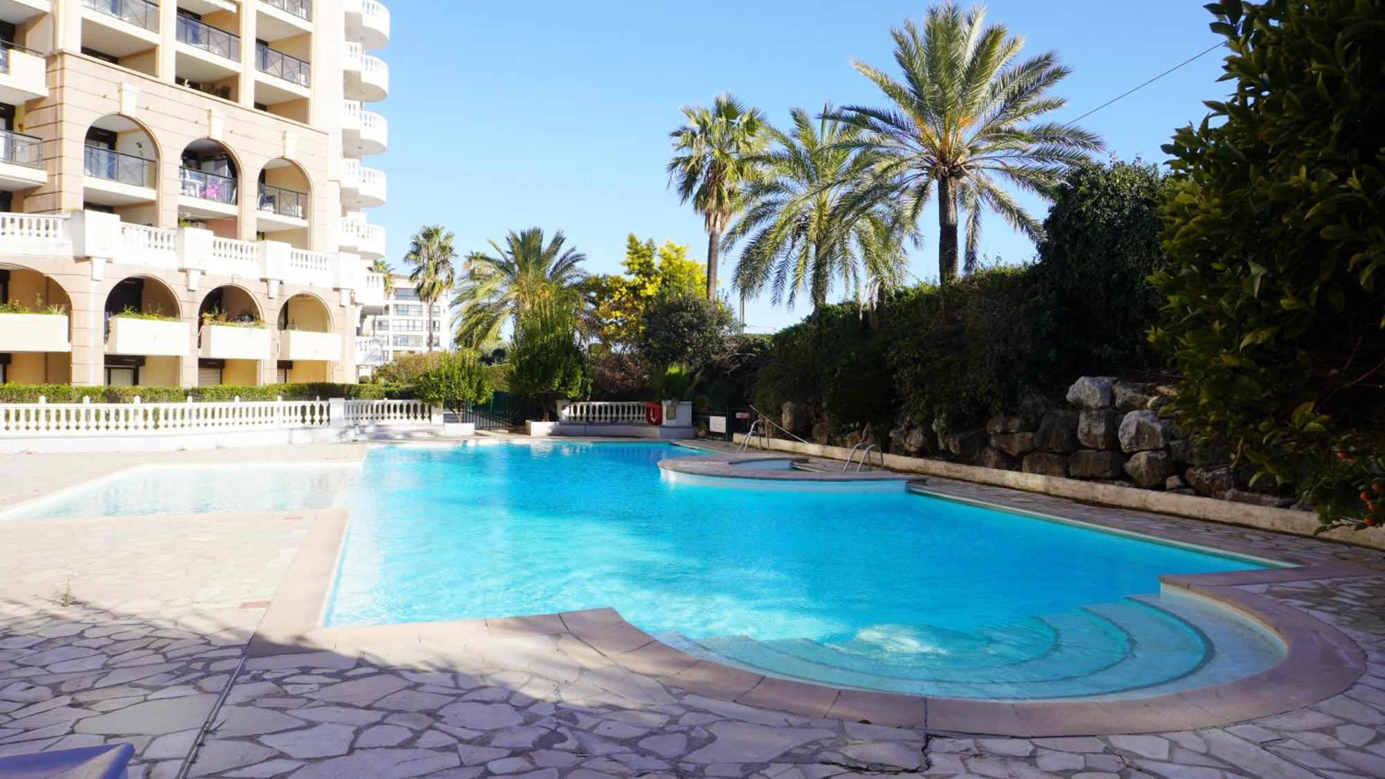 Appartement 556, Vue Mer Et Piscine By Palmazur Vacances 戛纳 外观 照片