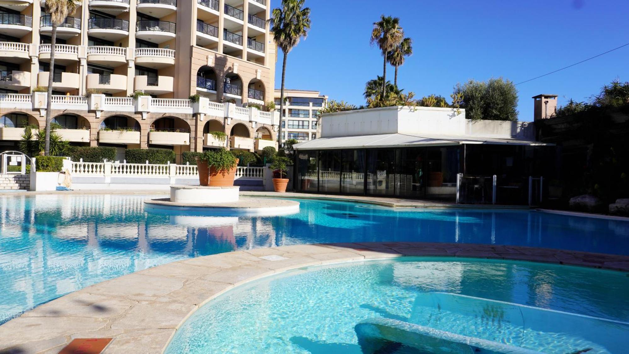 Appartement 556, Vue Mer Et Piscine By Palmazur Vacances 戛纳 外观 照片